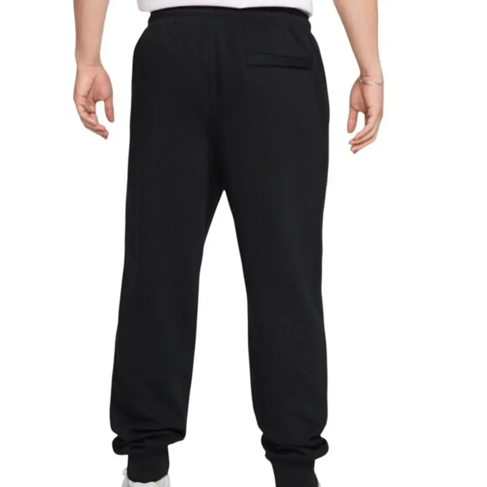 Men's NIKE Sportswear Club Essential Fleece Joggers, Black size medium NWT